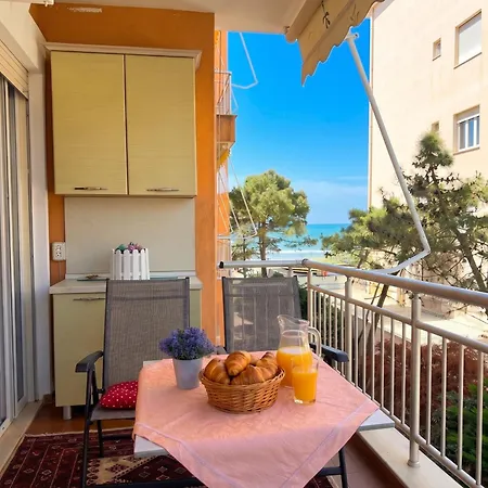 Cozy By The 106 Apartamento Golem (Tirana)